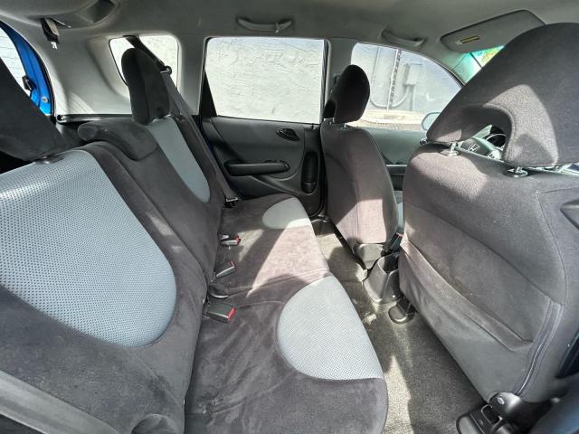 JHMGD38668S012438 - 2008 HONDA FIT SPORT BLUE photo 6