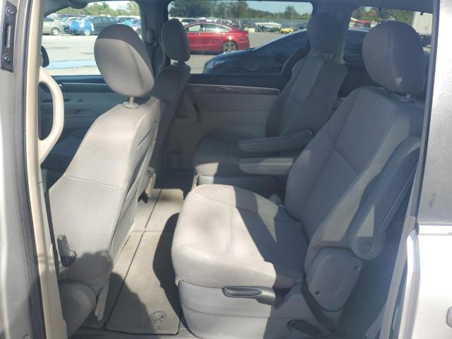 2V8HW34159R595151 - 2009 VOLKSWAGEN ROUTAN SE SILVER photo 11