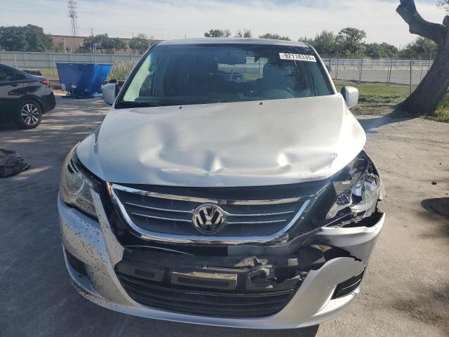 2V8HW34159R595151 - 2009 VOLKSWAGEN ROUTAN SE SILVER photo 5