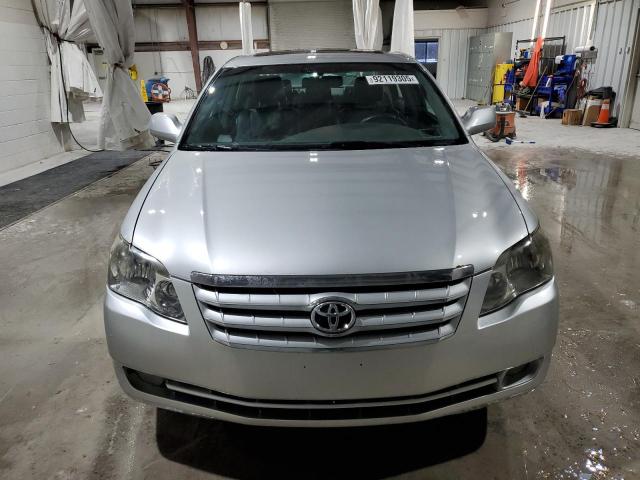 4T1BK36B46U073396 - 2006 TOYOTA AVALON XL SILVER photo 5