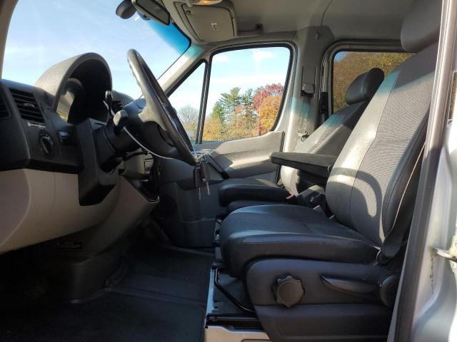 WD4PE7CD9D5796091 - 2013 MERCEDES-BENZ SPRINTER 2500 SILVER photo 7