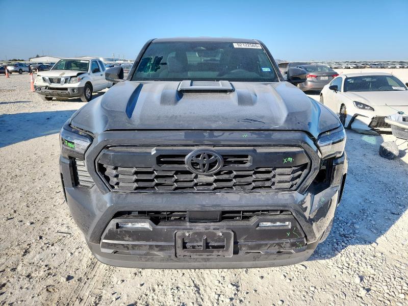3TYLC5LN4ST041082 - 2025 TOYOTA TACOMA DOUBLE CAB Grau Foto 5