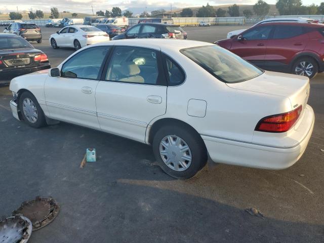 4T1BF18B1XU303175 - 1999 TOYOTA AVALON XL WHITE photo 2