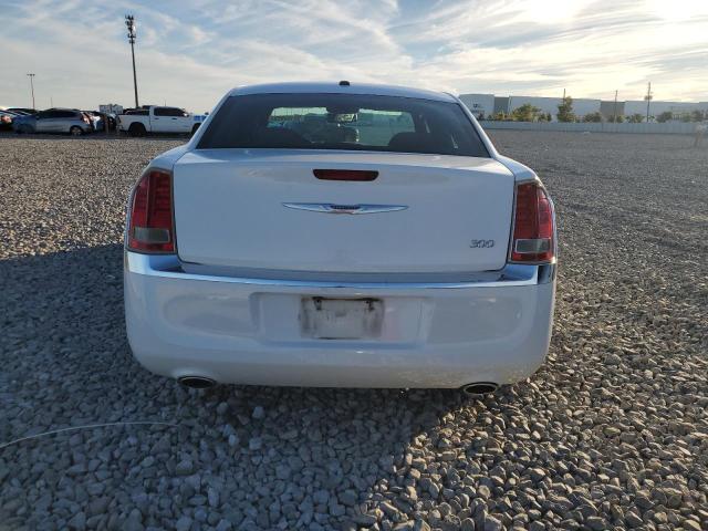 2C3CCAAG3CH283987 - 2012 CHRYSLER 300 WHITE photo 6