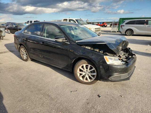 3VWDP7AJ2DM421313 - 2013 VOLKSWAGEN JETTA SE BLACK photo 4