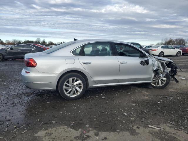 1VWBA7A30JC045511 - 2018 VOLKSWAGEN PASSAT SE SILVER photo 3