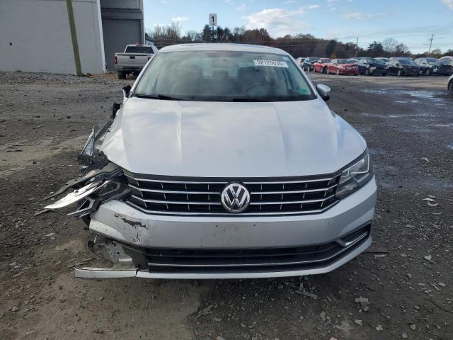 1VWBA7A30JC045511 - 2018 VOLKSWAGEN PASSAT SE SILVER photo 5