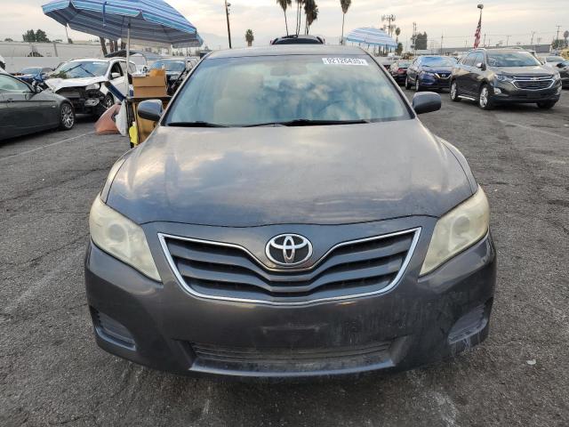4T4BF3EK0BR160864 - 2011 TOYOTA CAMRY BASE ნაცრისფერი ფოტო 5