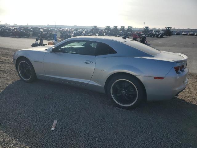 2G1FE1E31D9183529 - 2013 CHEVROLET CAMARO LS SILVER photo 2