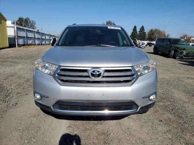 5TDZK3EH3BS031325 - 2011 TOYOTA HIGHLANDER BASE Plata foto 5