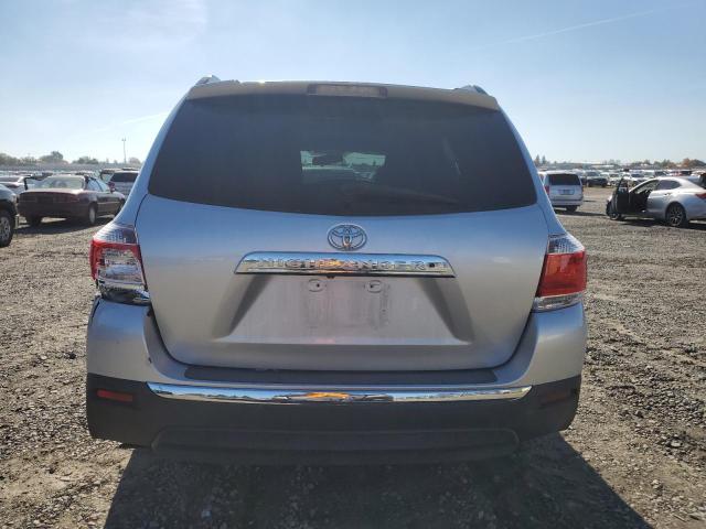 5TDZK3EH3BS031325 - 2011 TOYOTA HIGHLANDER BASE Plata foto 6