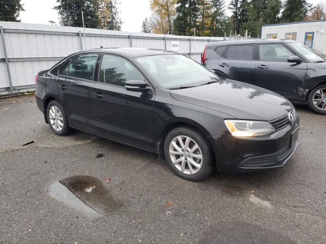 3VWDZ7AJ4BM106911 - 2011 VOLKSWAGEN JETTA SE 黑色 照片 4