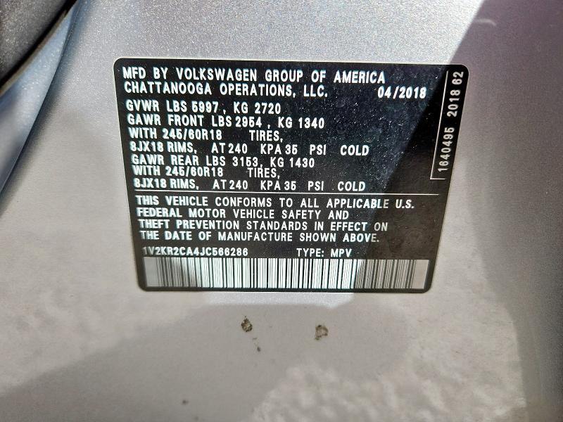 1V2KR2CA4JC566286 - 2018 VOLKSWAGEN ATLAS SE Silber Foto 14
