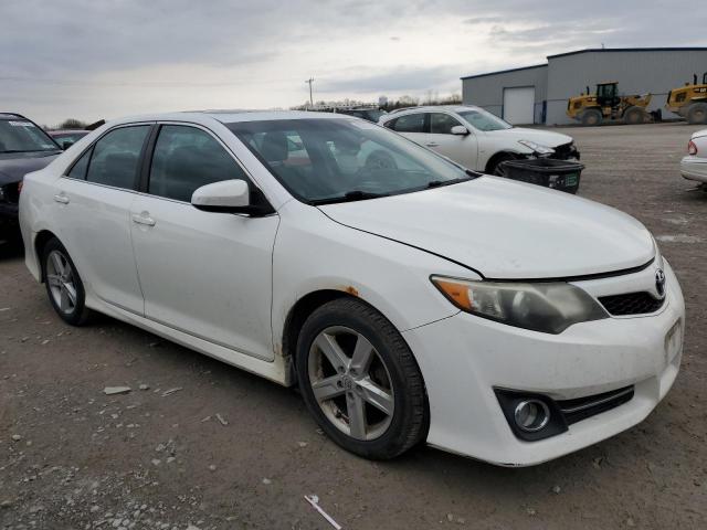 4T1BF1FK0CU583751 - 2012 TOYOTA CAMRY BASE WHITE photo 4