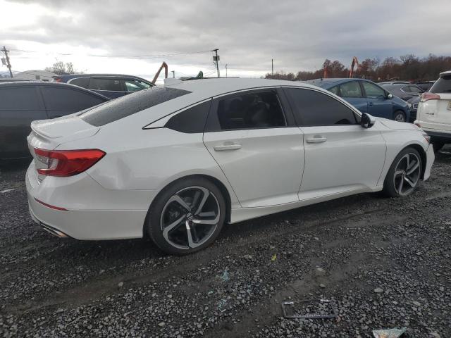 1HGCV2F3XJA019857 - 2018 HONDA ACCORD SPORT თეთრი ფოტო 3