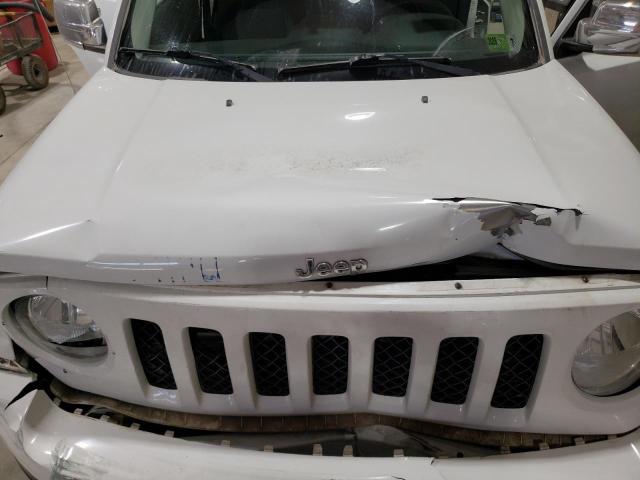 1C4NJRBB8GD650798 - 2016 JEEP PATRIOT SPORT Blanc photo 12