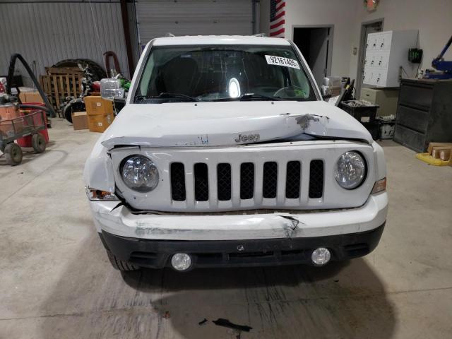 1C4NJRBB8GD650798 - 2016 JEEP PATRIOT SPORT Blanc photo 5