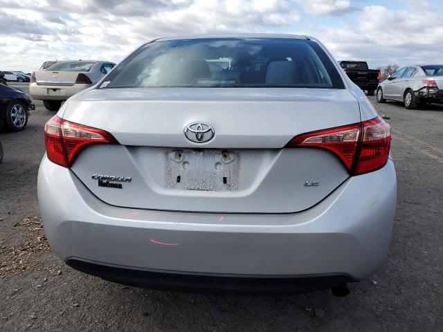 2T1BURHE4KC139526 - 2019 TOYOTA COROLLA L SILVER photo 6