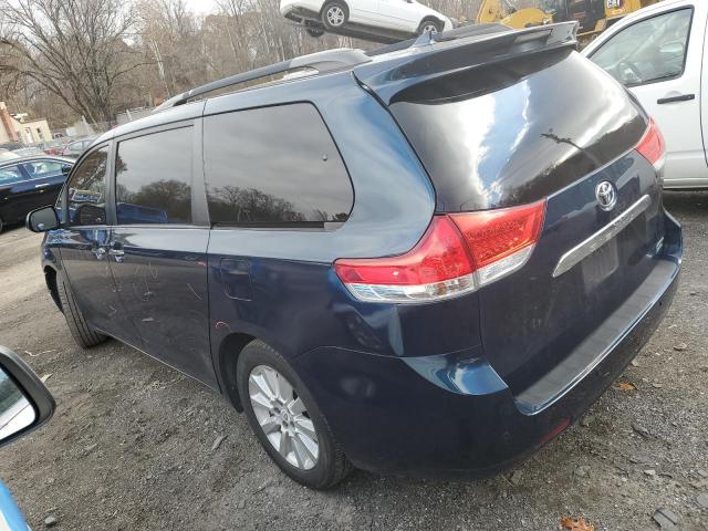 5TDDK3DC9BS021737 - 2011 TOYOTA SIENNA XLE 青色 照片 2