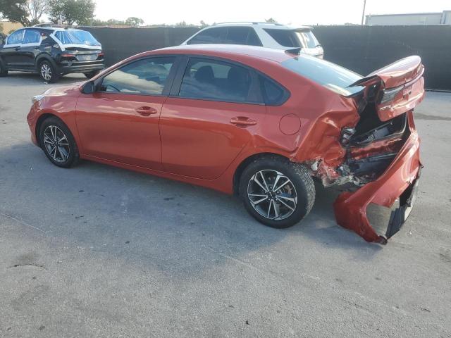 3KPF24AD9NE429519 - 2022 KIA FORTE FE RED photo 2