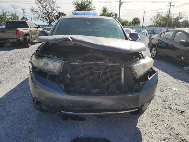 5TDZK3EH8DS095203 - 2013 TOYOTA HIGHLANDER BASE Մոխրագույն լուսանկար 5