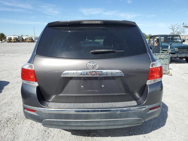 5TDZK3EH8DS095203 - 2013 TOYOTA HIGHLANDER BASE Մոխրագույն լուսանկար 6