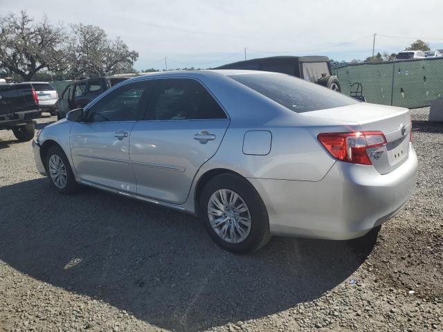4T1BF1FK3CU033766 - 2012 TOYOTA CAMRY BASE SILVER photo 2