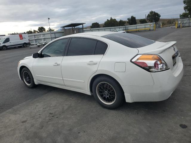 1N4AL2AP2CN550445 - 2012 NISSAN ALTIMA BASE WHITE photo 2