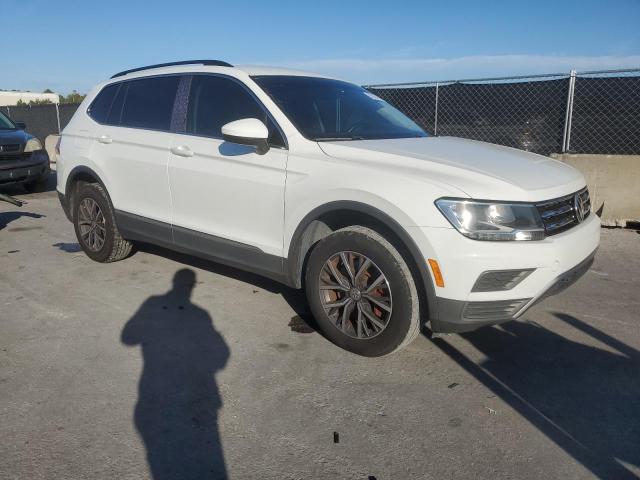 3VV2B7AX6LM077904 - 2020 VOLKSWAGEN TIGUAN SE Biały zdjęcie 4