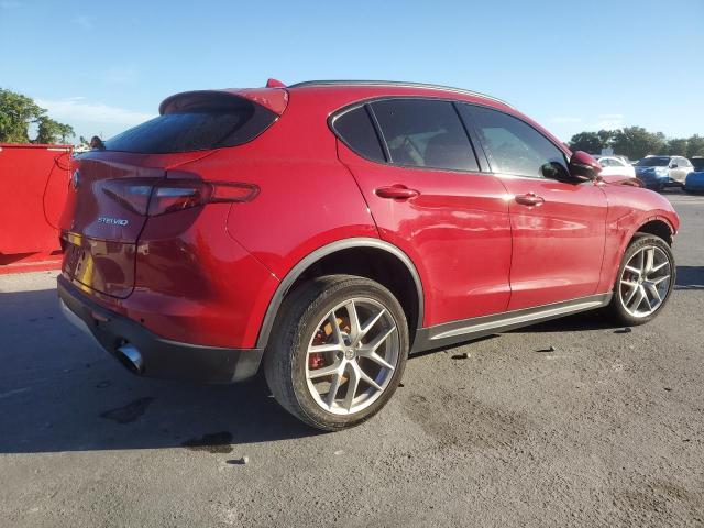 ZASFAKPN2J7B79663 - 2018 ALFA ROMEO STELVIO SPORT RED photo 3
