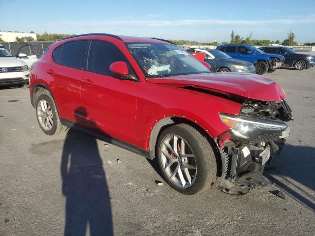 ZASFAKPN2J7B79663 - 2018 ALFA ROMEO STELVIO SPORT RED photo 4