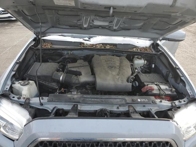 3TMCZ5AN1JM182932 - 2018 TOYOTA TACOMA DOUBLE CAB ნაცრისფერი ფოტო 11