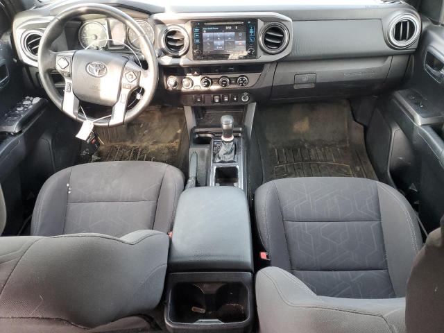 3TMCZ5AN1JM182932 - 2018 TOYOTA TACOMA DOUBLE CAB ნაცრისფერი ფოტო 8