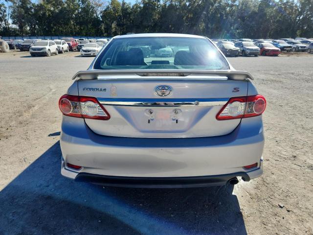 5YFBU4EE2DP139132 - 2013 TOYOTA COROLLA BASE Күміс фото 6