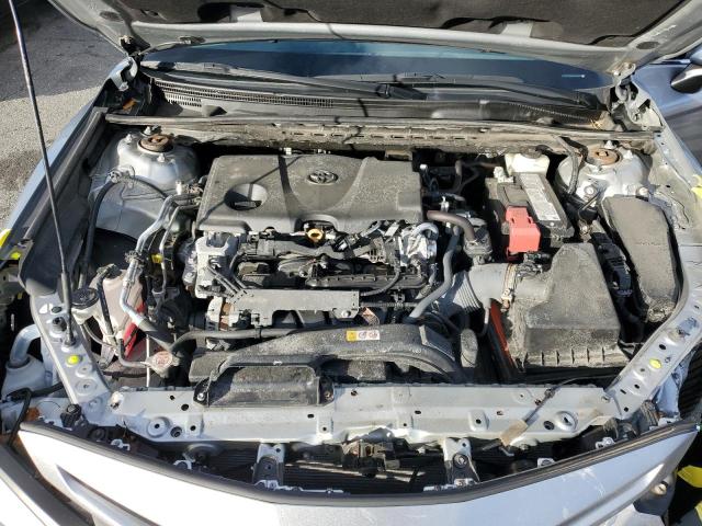 4T1G11BK9NU068681 - 2022 TOYOTA CAMRY SE SILVER photo 11