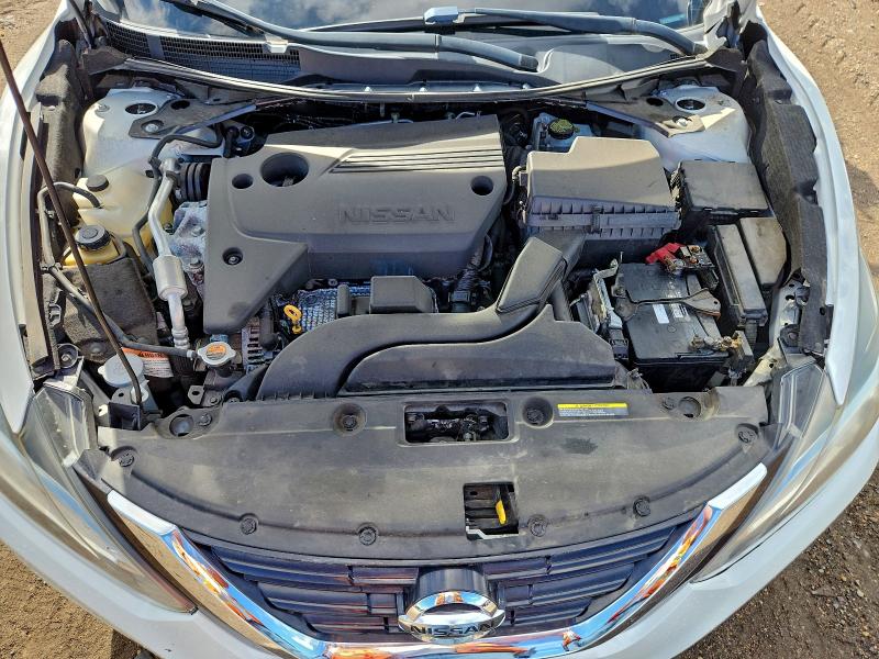 1N4AL3AP9JC225953 - 2018 NISSAN ALTIMA 2.5 თეთრი ფოტო 11