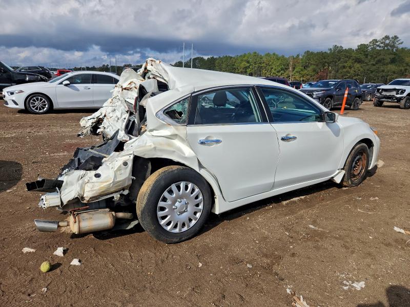 1N4AL3AP9JC225953 - 2018 NISSAN ALTIMA 2.5 თეთრი ფოტო 3