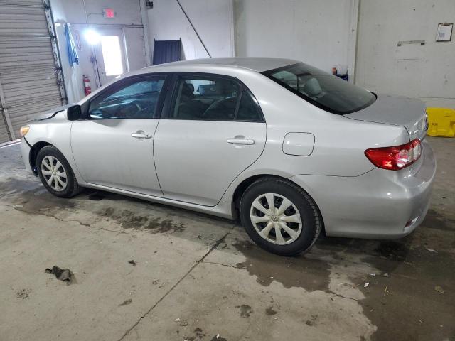 2T1BU4EE3BC678176 - 2011 TOYOTA COROLLA BASE Argent photo 2