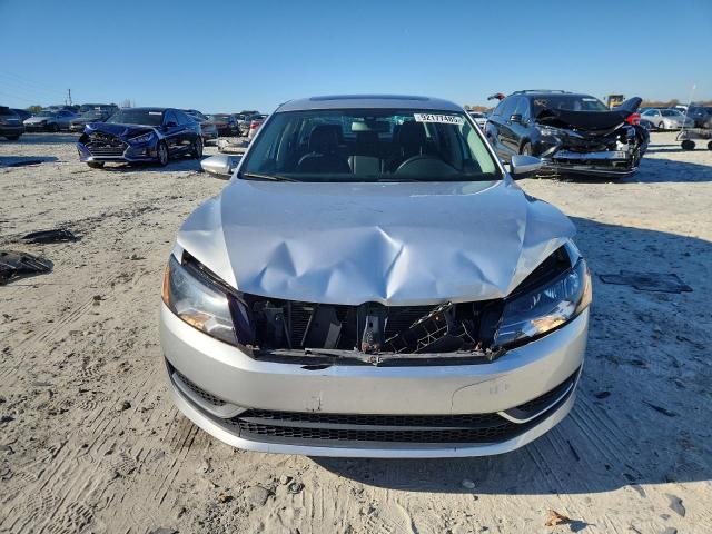 1VWBH7A34CC060771 - 2012 VOLKSWAGEN PASSAT SE SILVER photo 5