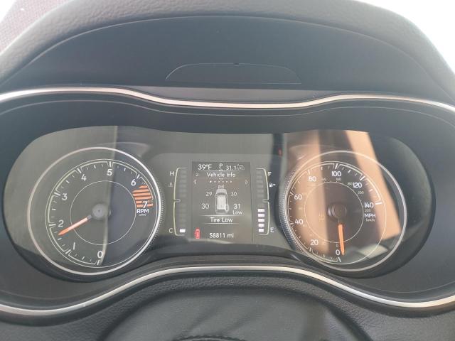 1C4PJLCB3KD326722 - 2019 JEEP CHEROKEE LATITUDE Qırmızı foto 9