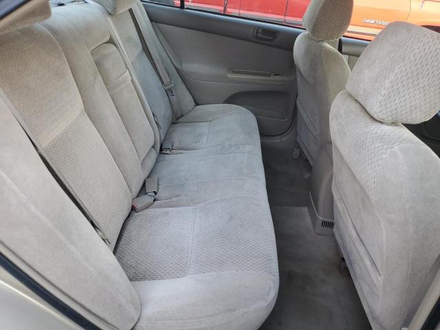 4T1BE32K52U576040 - 2002 TOYOTA CAMRY LE GOLD photo 10