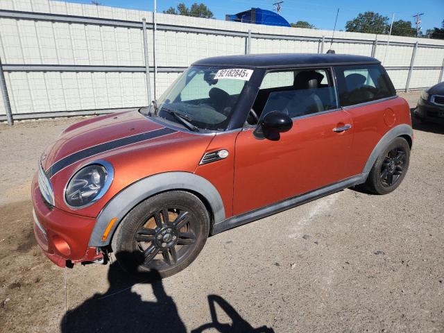 2012 MINI COOPER, 