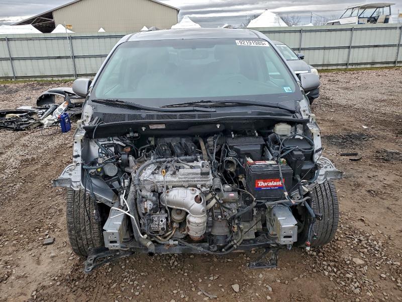 5TDJK3DC2GS145231 - 2016 TOYOTA SIENNA LE SILVER photo 5