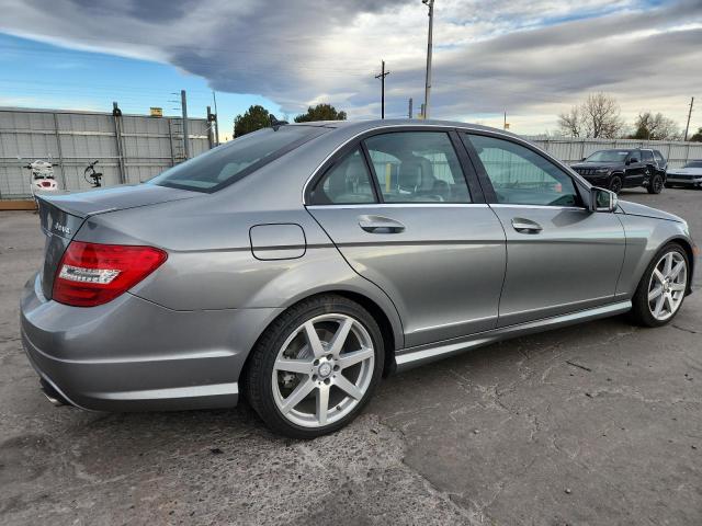 WDDGF8AB1ER320013 - 2014 MERCEDES-BENZ C 300 4MATIC GRAY photo 3