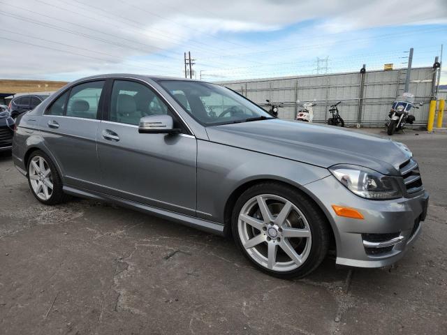 WDDGF8AB1ER320013 - 2014 MERCEDES-BENZ C 300 4MATIC GRAY photo 4