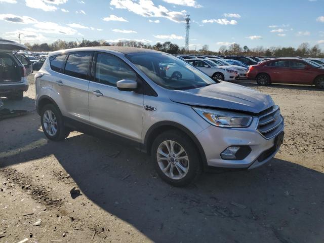 1FMCU9GD3HUB33589 - 2017 FORD ESCAPE SE SILVER photo 4