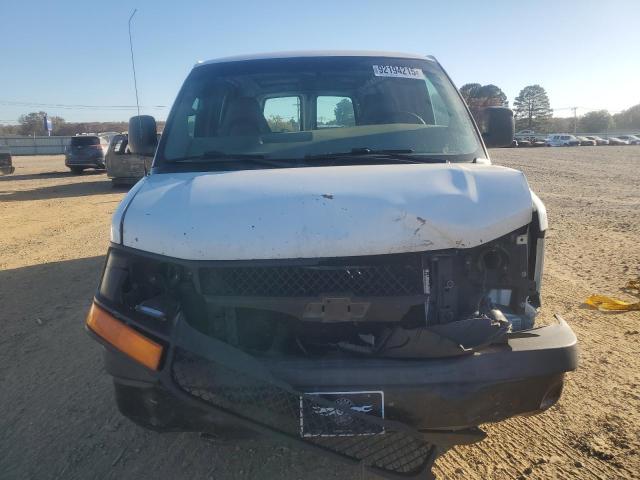 1GCGG25V941203852 - 2004 CHEVROLET EXPRESS WHITE photo 5