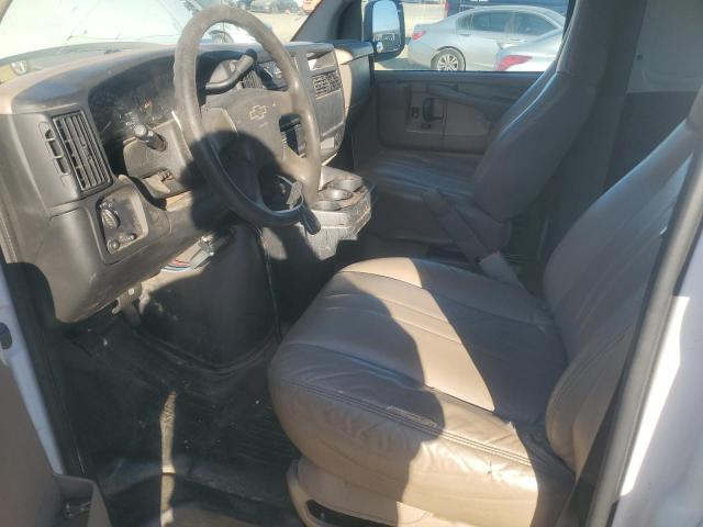 1GCGG25V941203852 - 2004 CHEVROLET EXPRESS WHITE photo 7