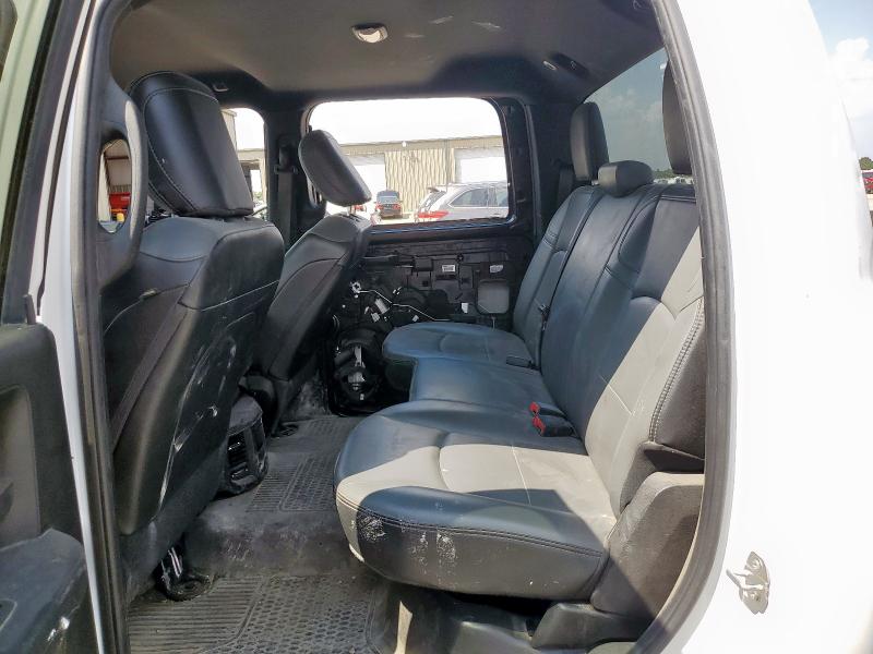 3C6UR4HJ1MG578242 - 2021 RAM 2500 TRADESMAN WHITE photo 10