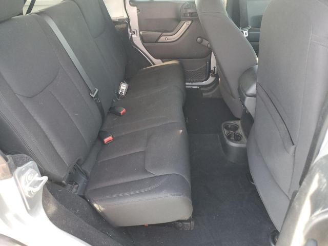 1C4BJWDGXEL253641 - 2014 JEEP WRANGLER U SPORT SILVER photo 11